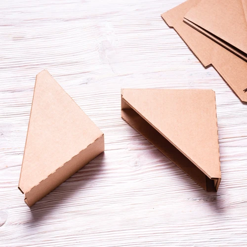 MANUFACTURING OF PROTECTIVE CORNERS